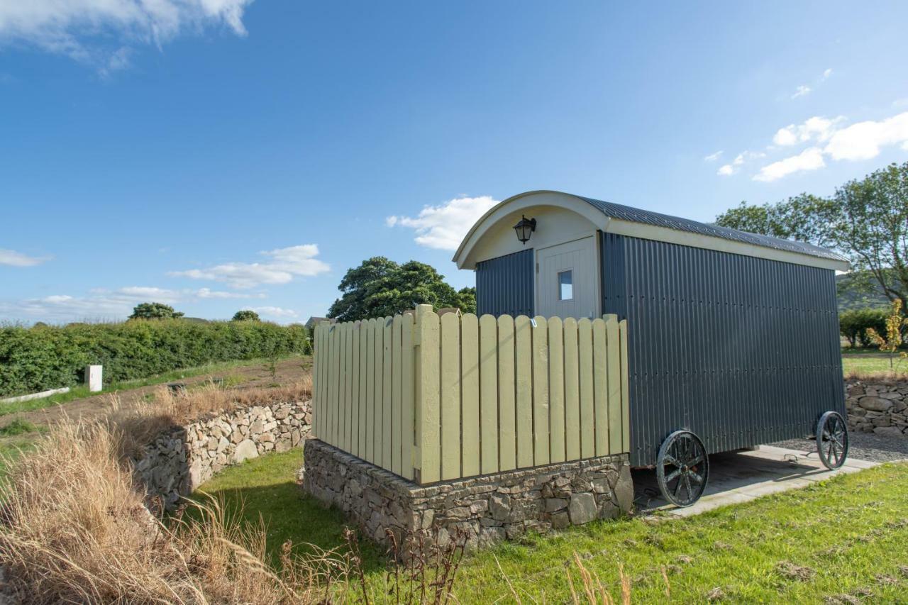 فندق نيوريفي  Bluebell Lane Glamping المظهر الخارجي الصورة