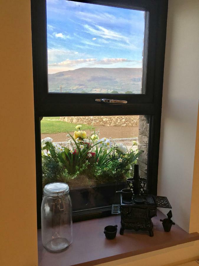 فندق نيوريفي  Bluebell Lane Glamping المظهر الخارجي الصورة